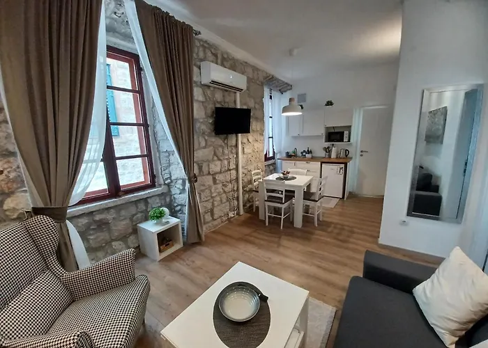 Placeta Apartments