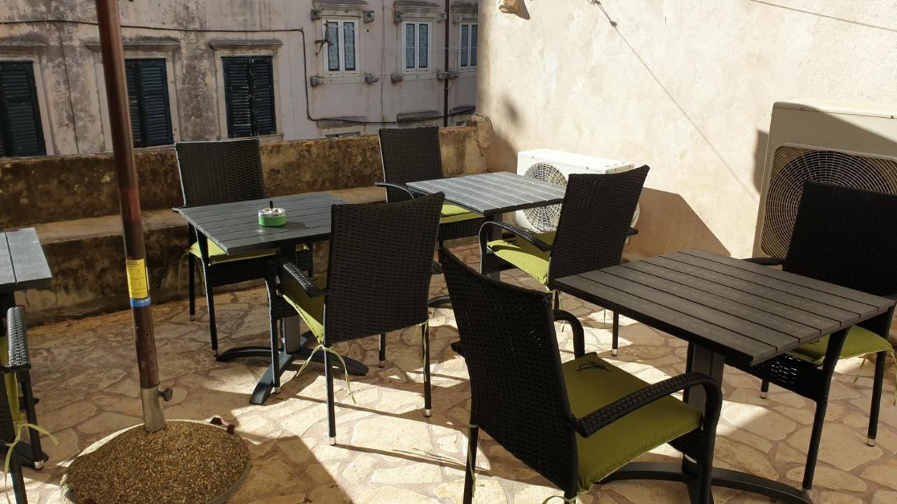 Apartman Placeta &